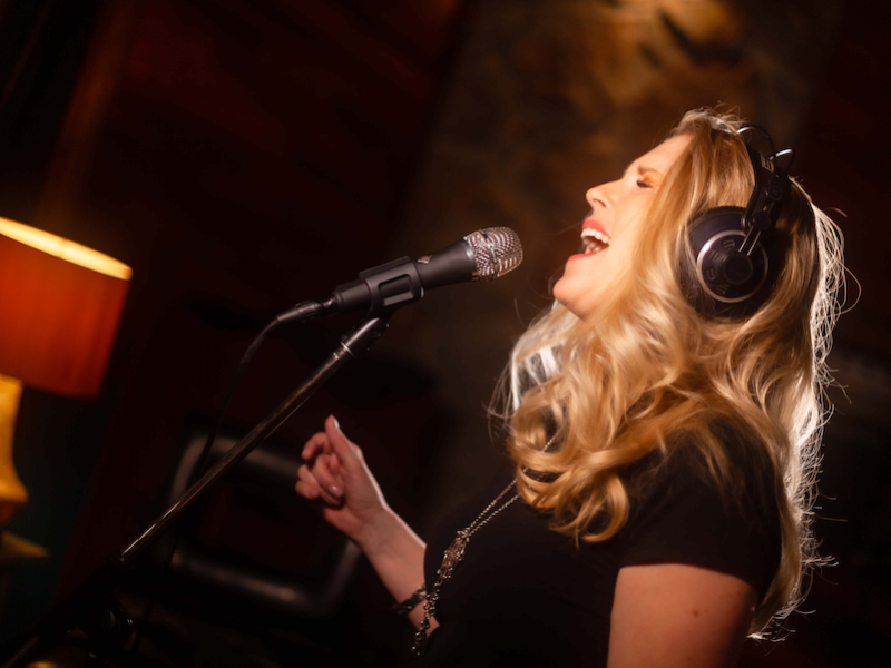 Jennifer Hanson Music